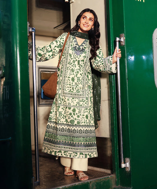 3 Piece - Embroidered Lawn Suit