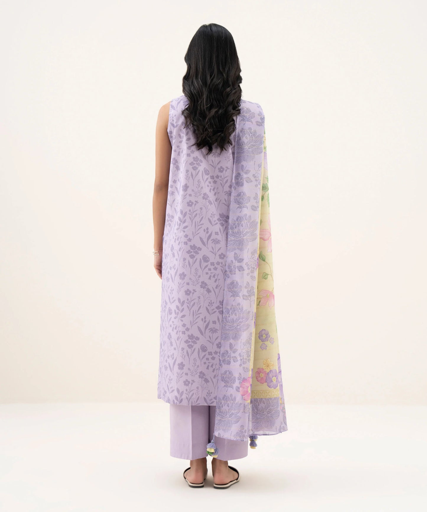 3 Piece - Embroidered Zari Lawn Suit
