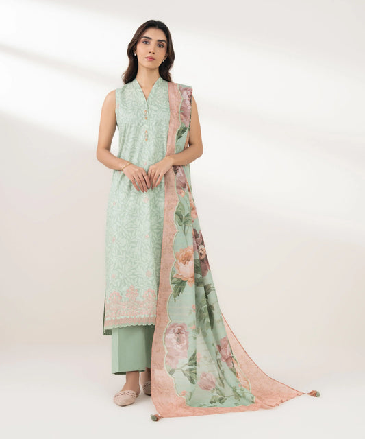 3 Piece - Embroidered Zari Lawn Suit
