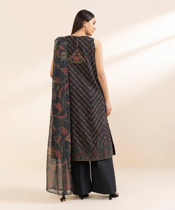 3 Piece - Embroidered Lawn Suit