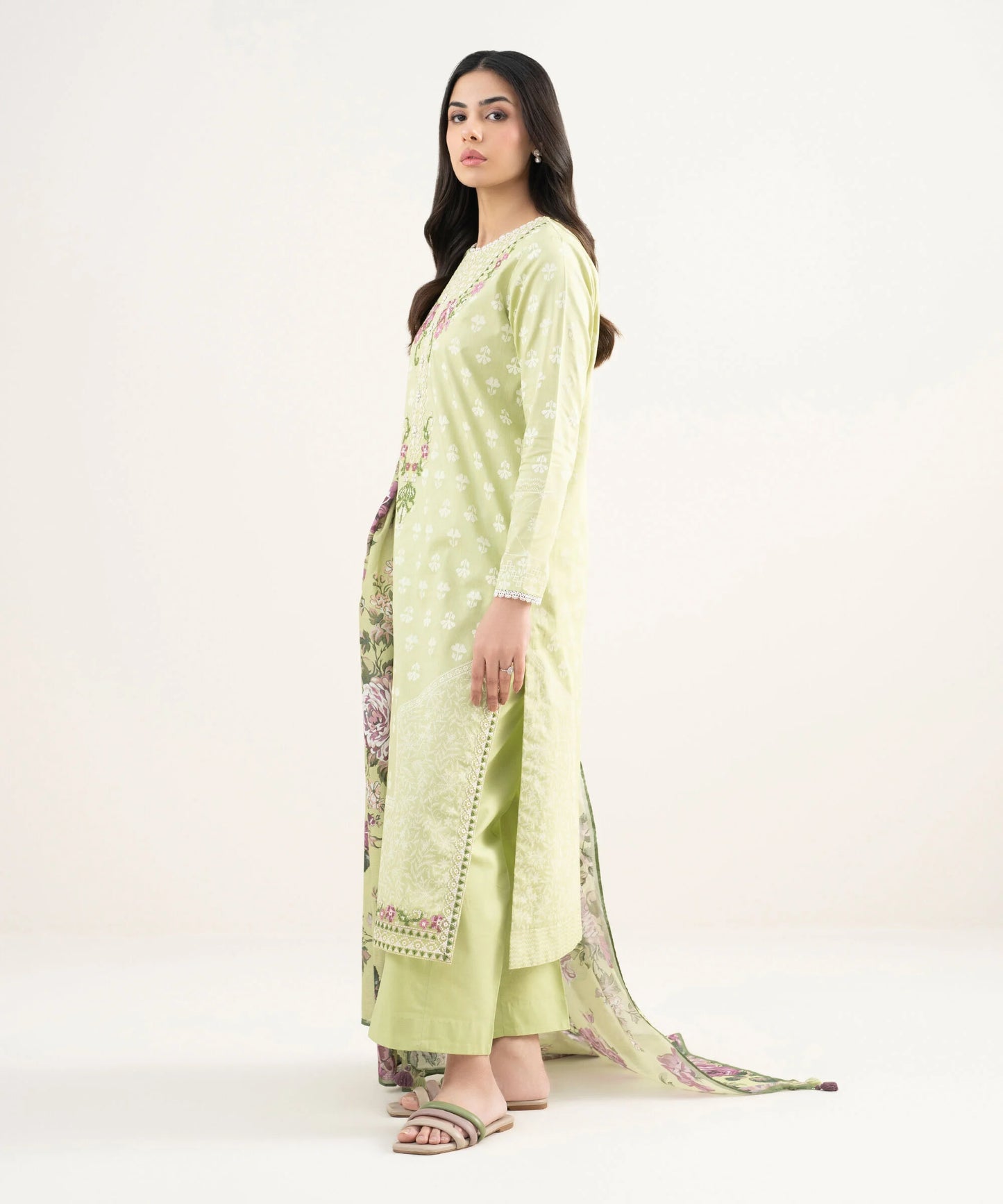 3 Piece - Embroidered Lawn Suit