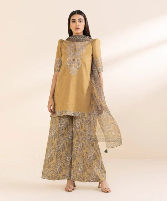 3 Piece - Embroidered Lawn Suit