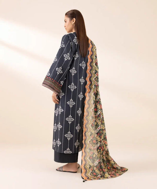 3 Piece - Embroidered Lawn Suit