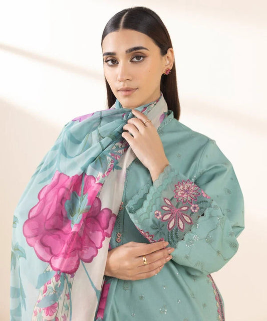 3 Piece - Embroidered Lawn Suit